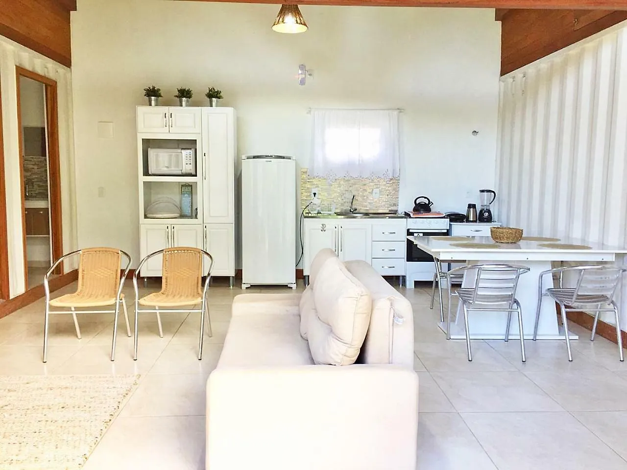 Casa 100 Mts Da Praia! Florianópolis Feriehus